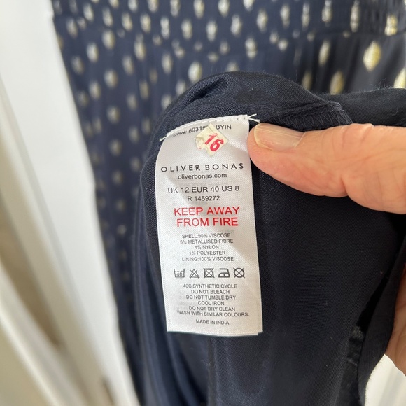 Oliver Bonas  Navy & Gold Metallic on Chiffon - Dress Size 8 - Picture 7 of 11